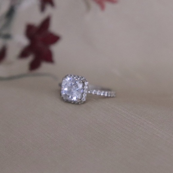 Sterling Silver 925 Cubic Zirconia Halo Ring - Size 6.75 - Picture 5 of 11